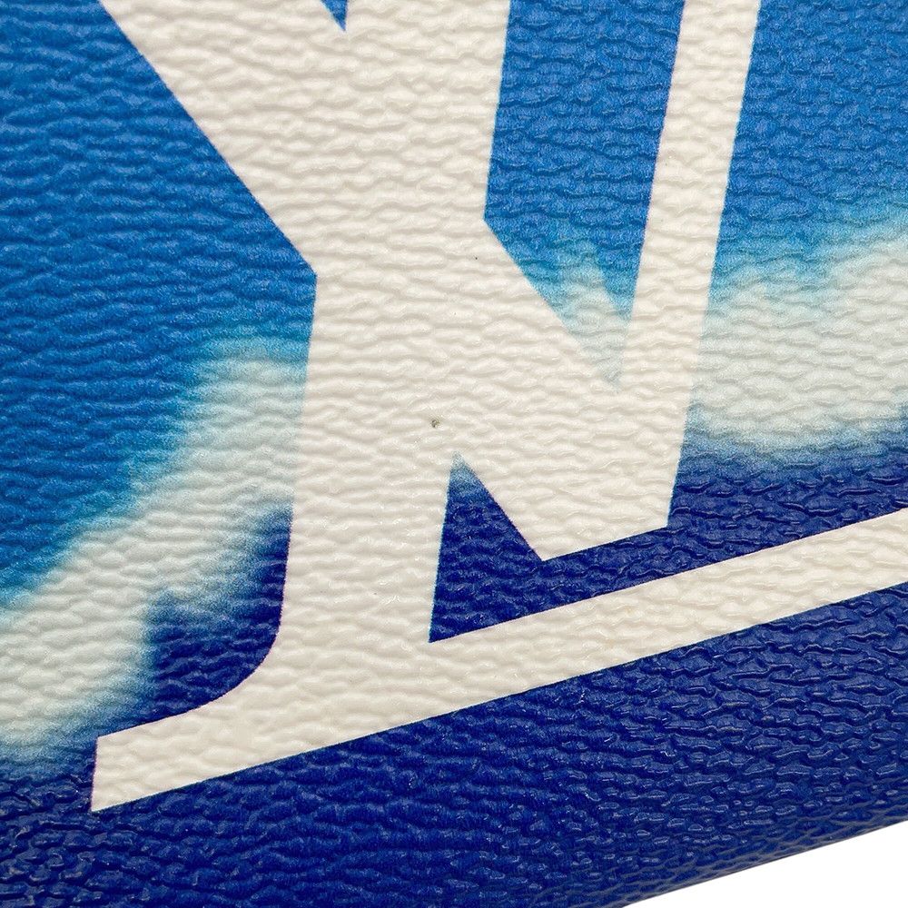 Louis Vuitton Shoulder Bag LV Escale Pochette Double — view 6