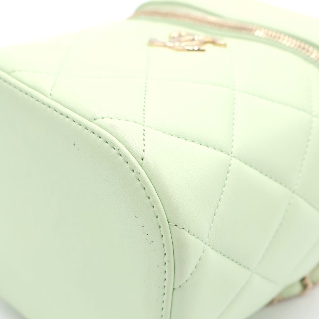 Chanel Quilted Vanity Lambskin Leather Chain Shoulder Bag Green Gold — view 6