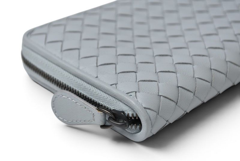 Bottega Veneta Wallet Zip Around Intrecciato Ice Blue — view 5