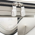 Louis Vuitton Messenger — view 9