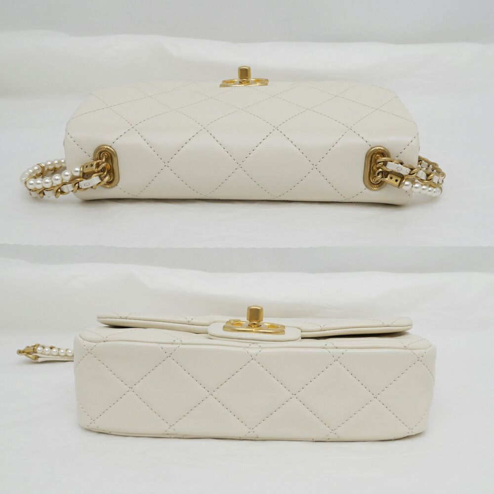 Chanel Chain Shoulder Bag White Pearl Gold — view 4
