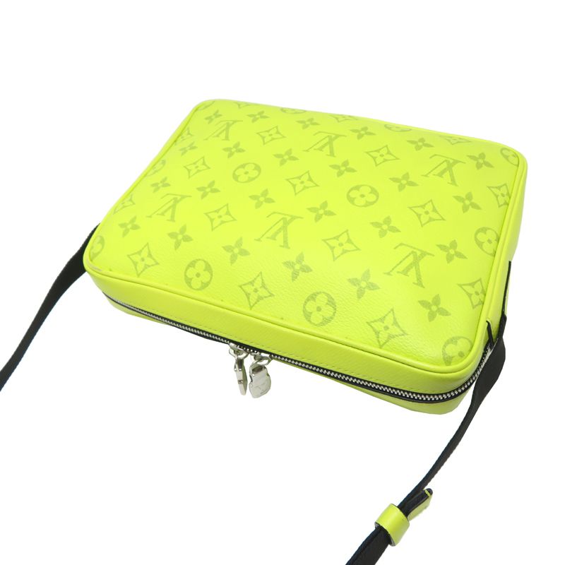 Louis Vuitton Shoulder — view 4