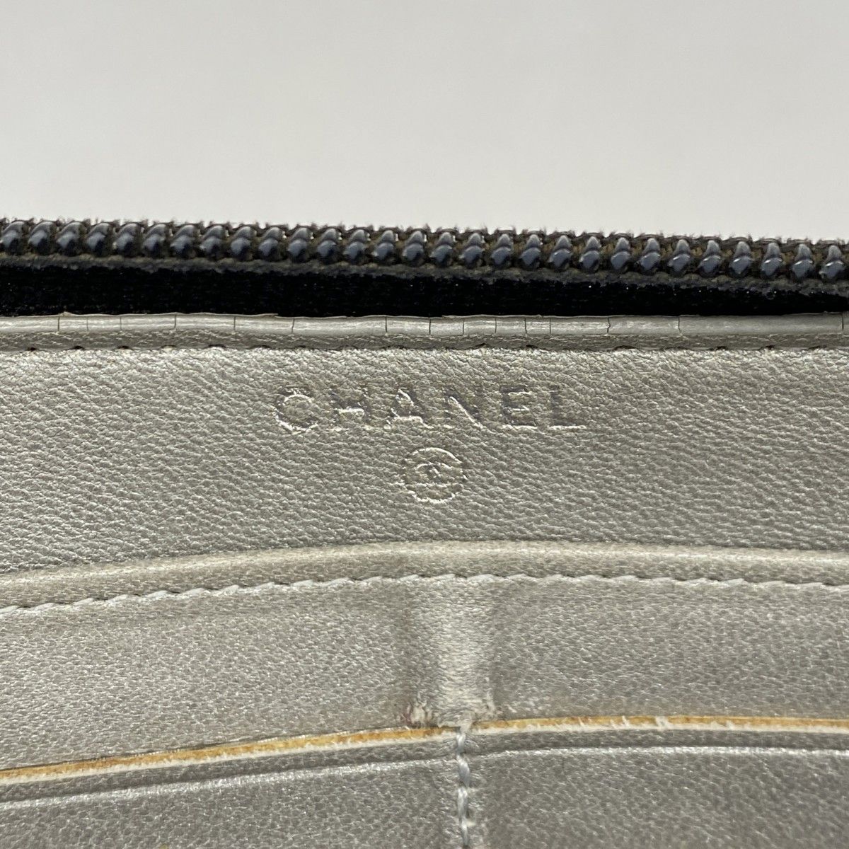 Chanel Wallet Camellia Lambskin Black Silver — view 4