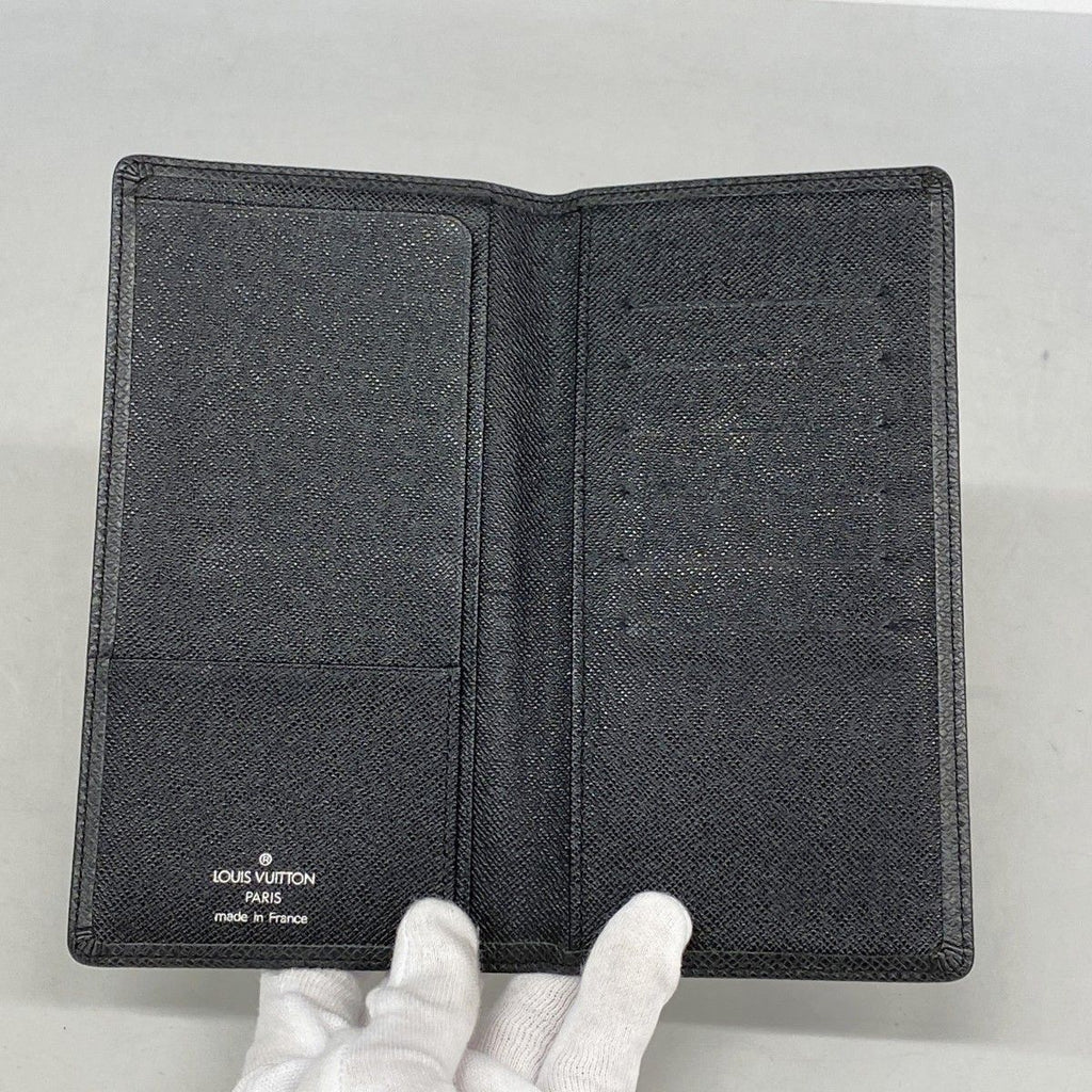 Louis Vuitton Long Bill Holder Taiga Porte-Billets Carte Cles Ardoise Wallet — view 3
