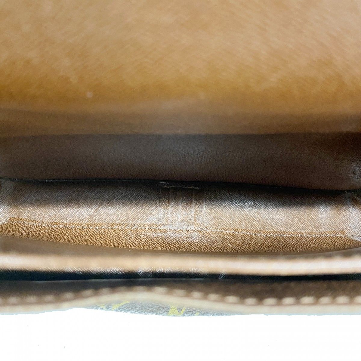 Louis Vuitton Shoulder Bag Monogram Cartouchiere GM Brown — view 4