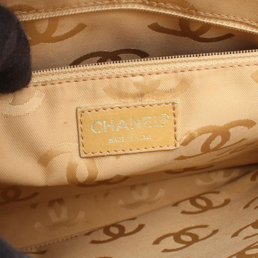 Chanel Handbag Wild Stitch Beige Leather — view 4