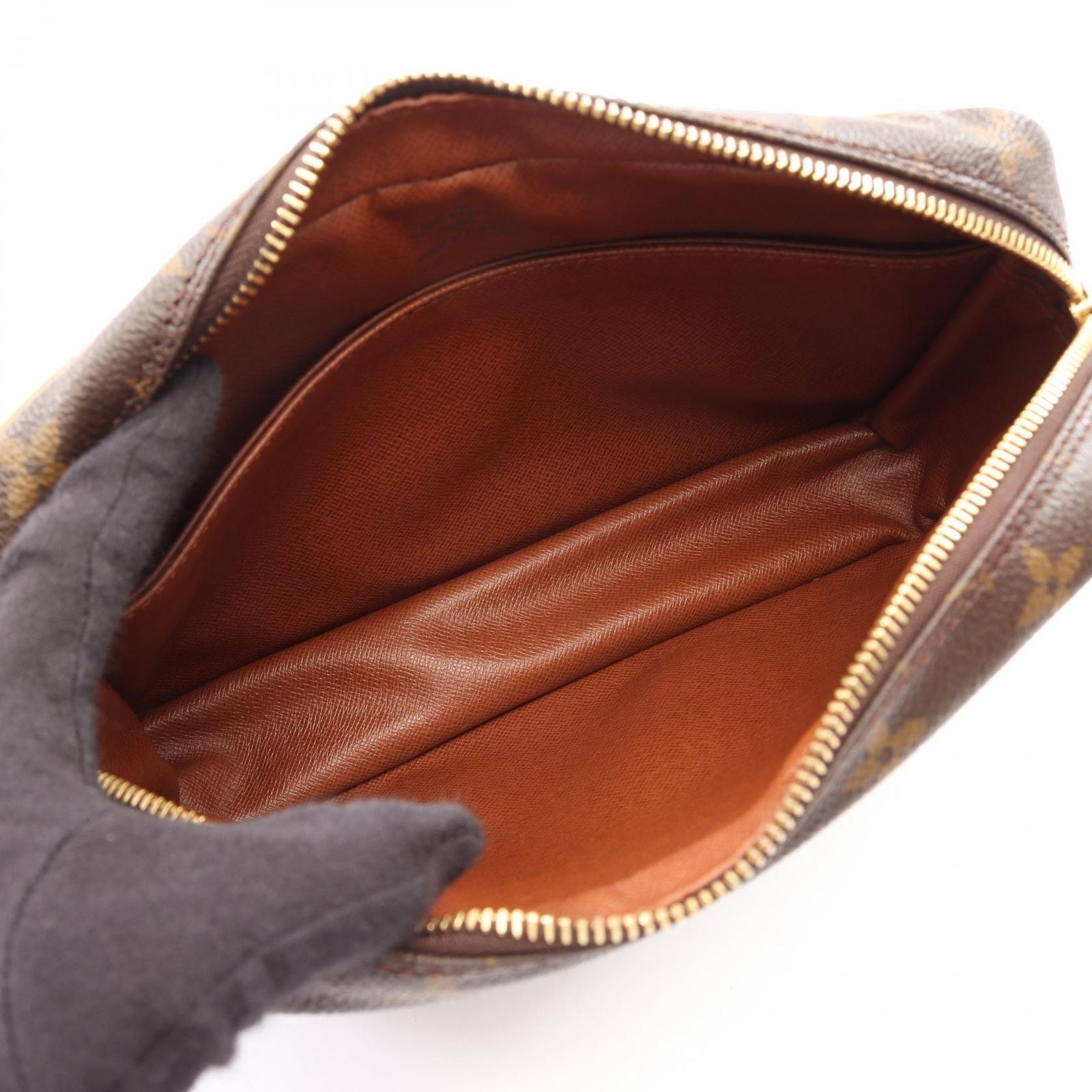Louis Vuitton Clutch Compiegne 23 Canvas Leather — view 3