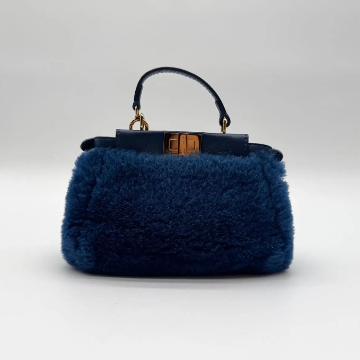 Fendi Shoulder Bag Micro Peekaboo Shearling Blue — view 2