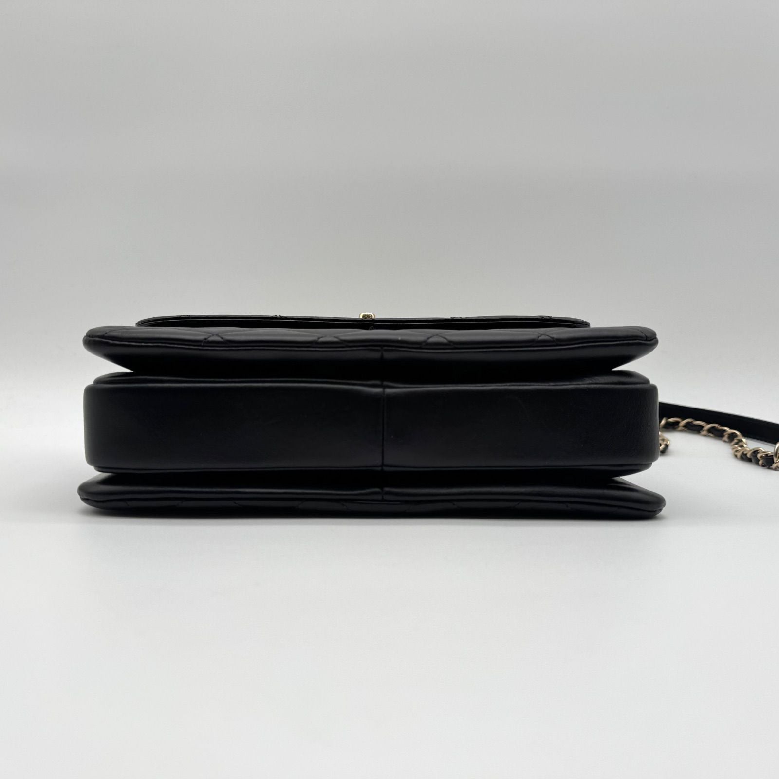 Chanel Shoulder Bag Top Handle Quilted CC Logo Turnlock Gold Chain Leather Black — view 6