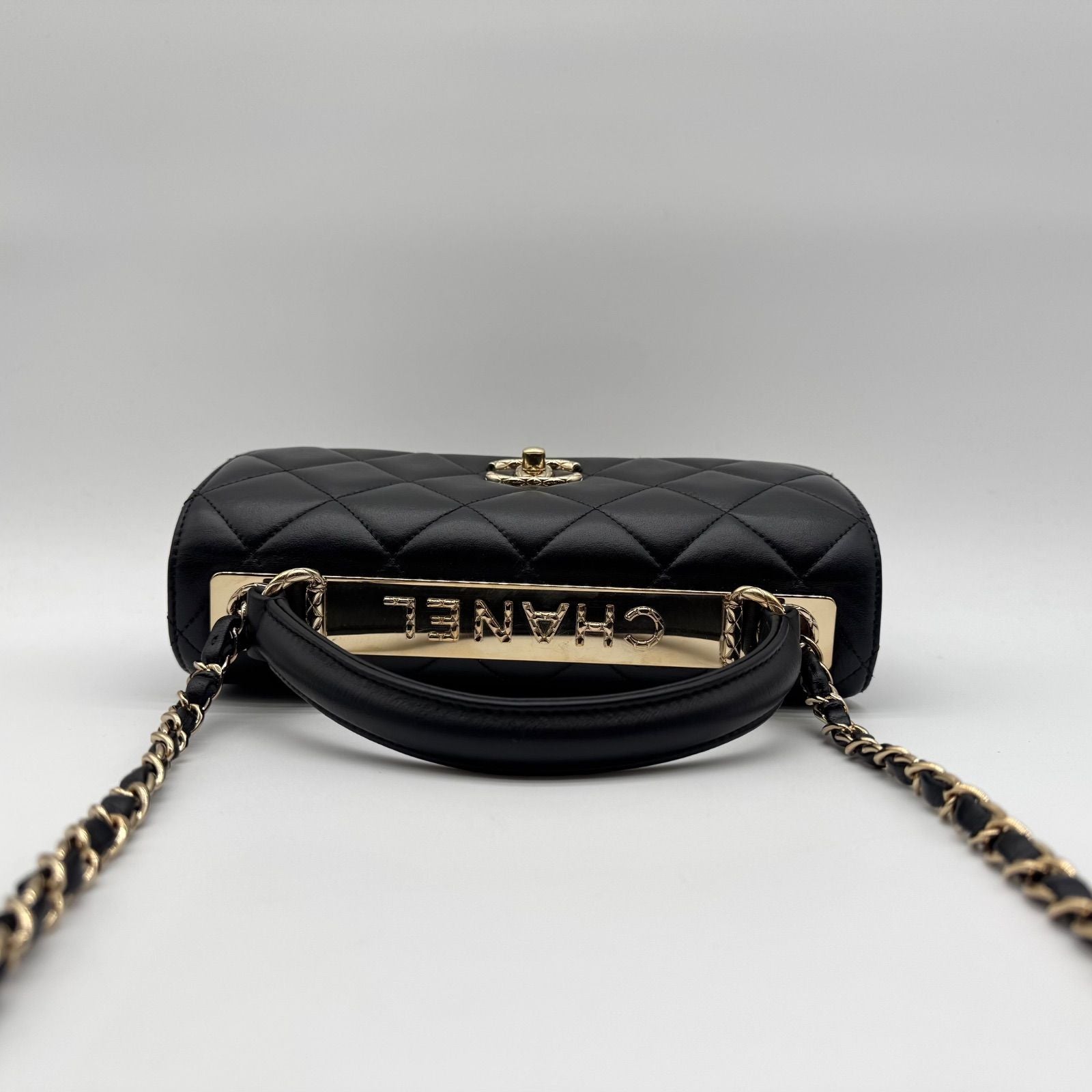 Chanel Shoulder Bag Top Handle Quilted CC Logo Turnlock Gold Chain Leather Black — view 5
