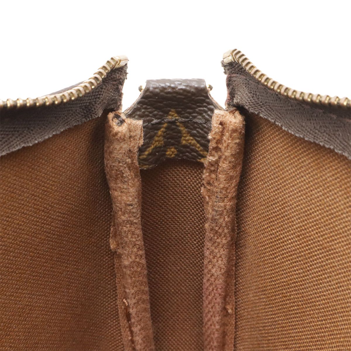 Louis Vuitton Monogram Pochette Shoulder Bag 2-Way Pouch — view 9