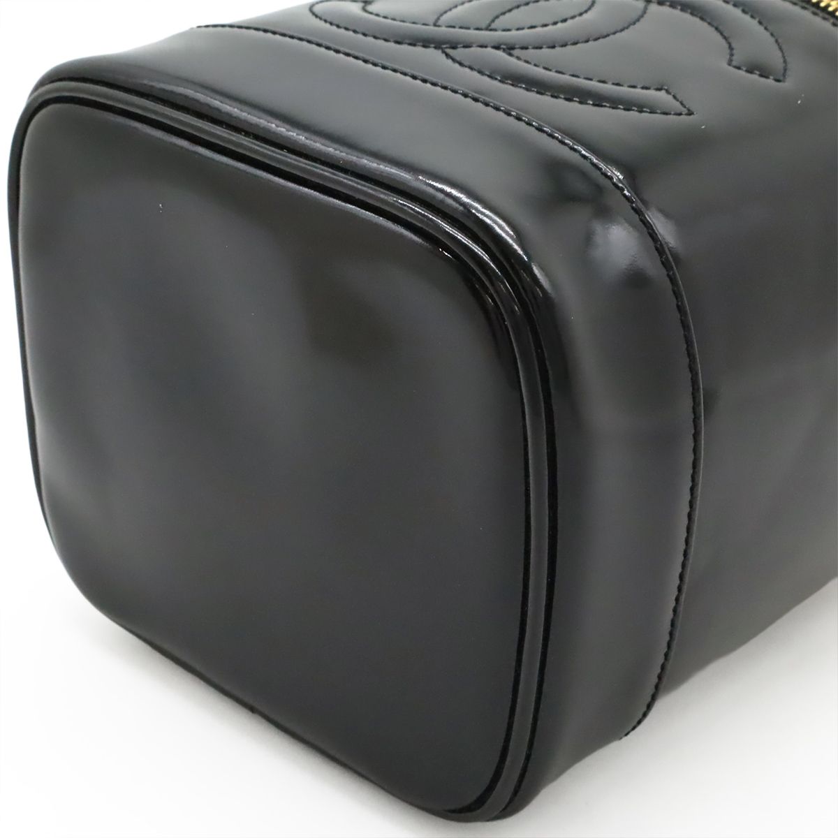 Chanel CC Logo Vanity Handbag Makeup Pouch Cosmetic Enamel Patent Leather Black — view 3