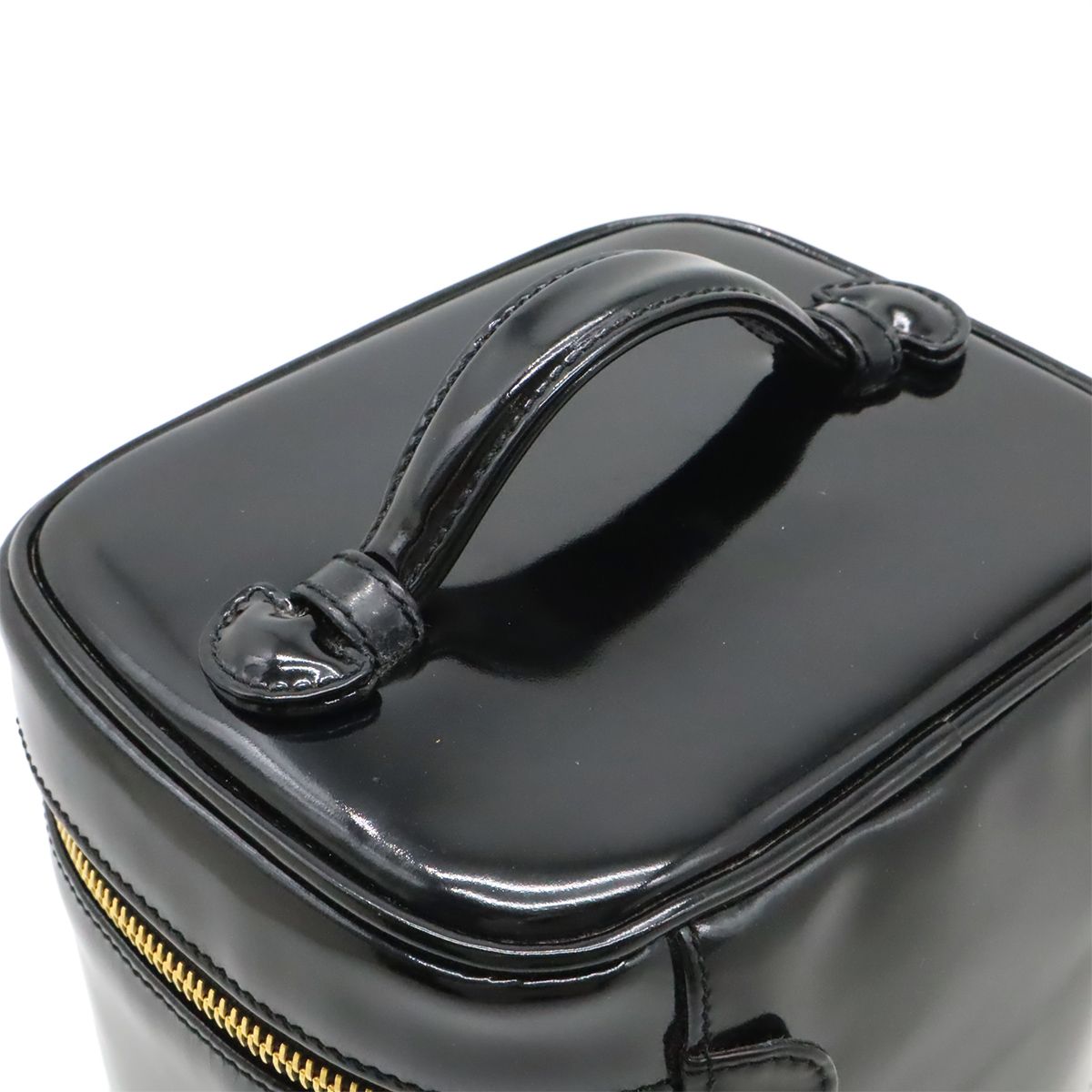 Chanel CC Logo Vanity Handbag Makeup Pouch Cosmetic Enamel Patent Leather Black — view 4