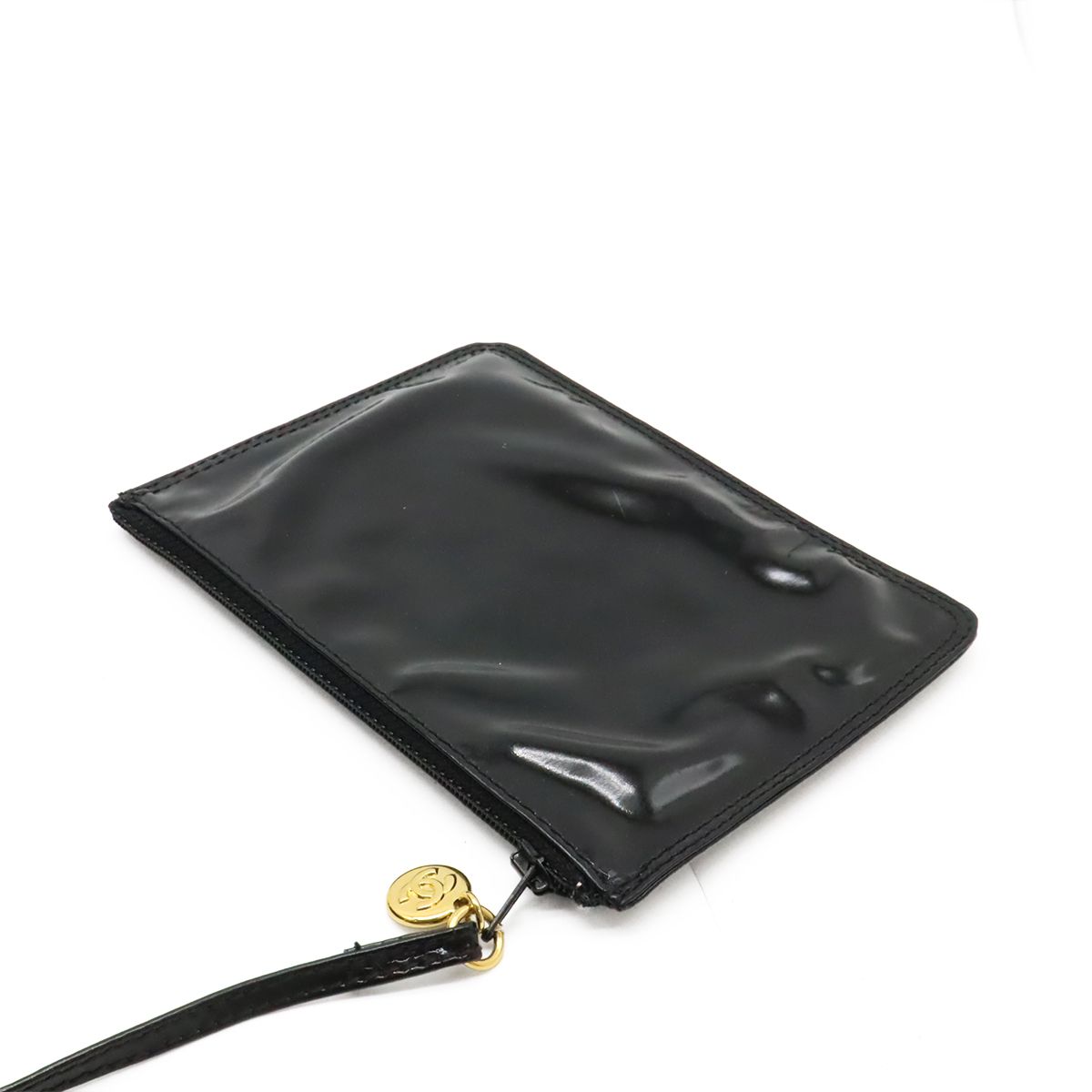 Chanel CC Logo Chain Shoulder Bag Drawstring Enamel Patent Leather Black Gold — view 9