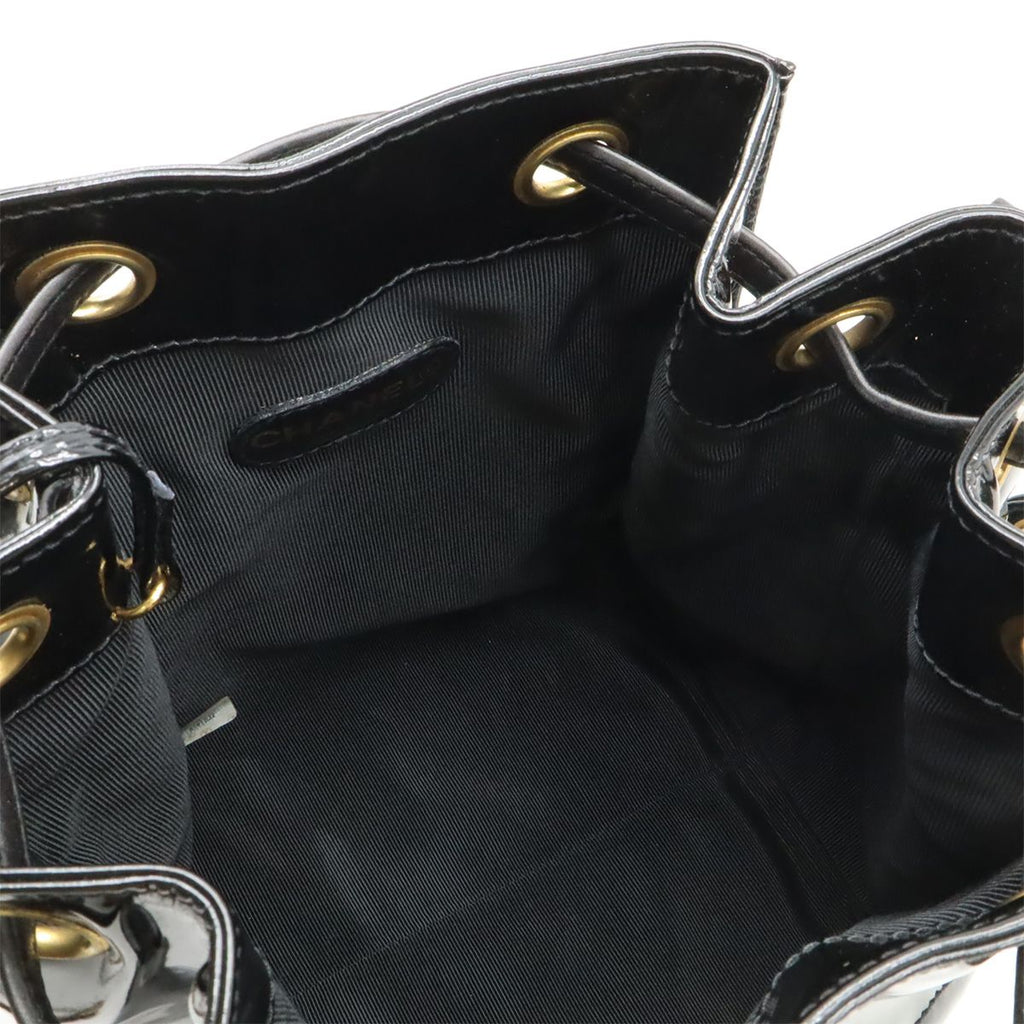 Chanel CC Logo Chain Shoulder Bag Drawstring Enamel Patent Leather Black Gold — view 8