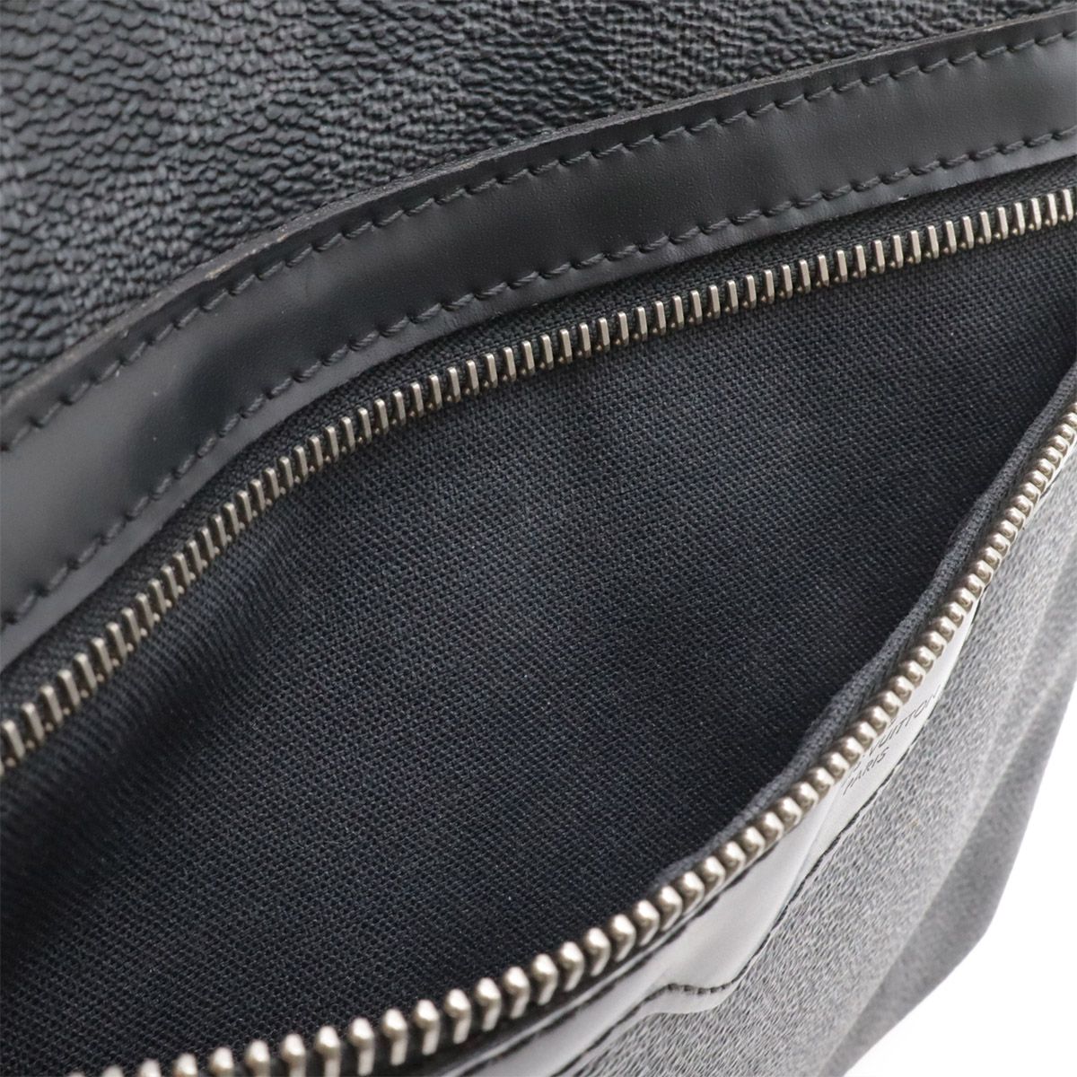 Louis Vuitton Damier Graphite Thomas Shoulder Bag Crossbody Square — view 9