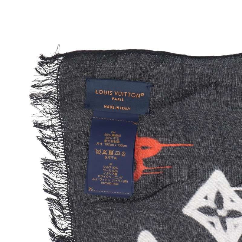 Louis Vuitton Room with a View Graffiti Monogram Large Scarf — view 3