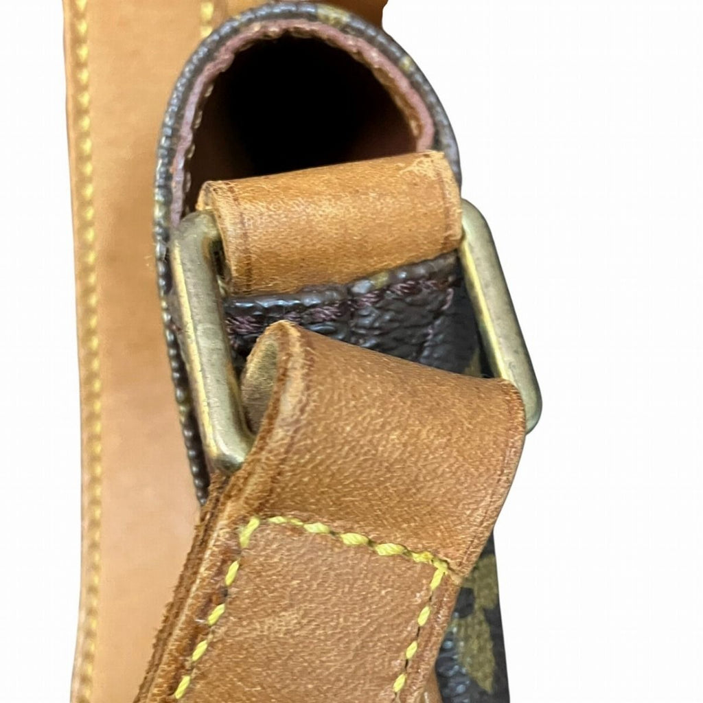 Louis Vuitton Musette Monogram Shoulder Bag Canvas — view 8