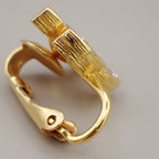 Chanel Earrings CC Logo Gold — view 5