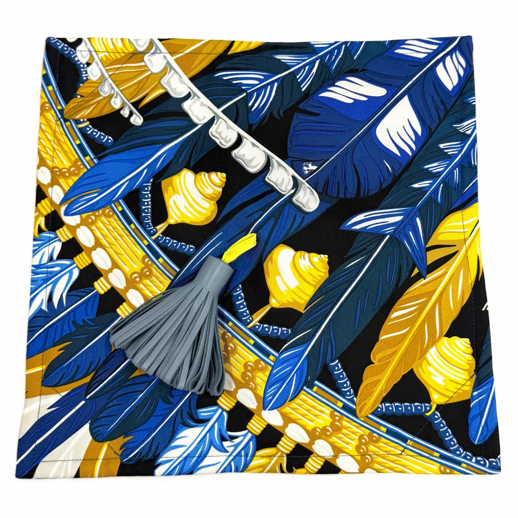 Hermes Silk 100% Petit Ash Danse Pacifique Carmen Object Drawstring Pouch Multi — view 8