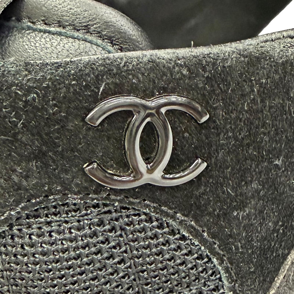 Chanel CC Logo Quilted Sole Suede Leather Sneakers Black White — view 7