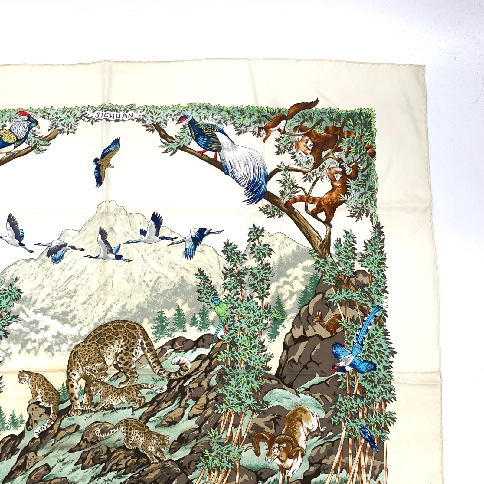 Hermes Carre 90 Sichuan Ivory Multicolor Scarf Silk — view 3