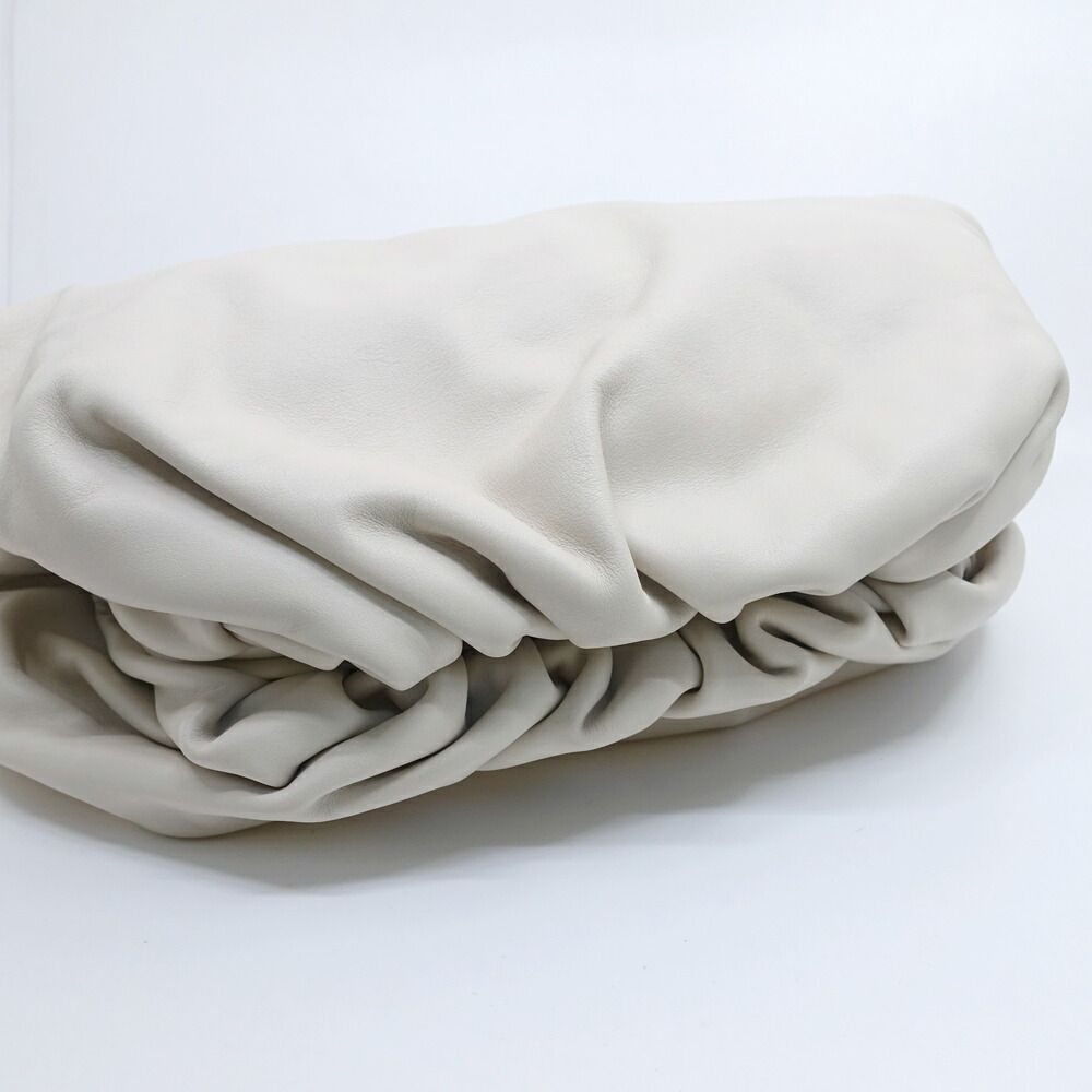 Bottega Veneta the Pouch Clutch White Gold — view 3