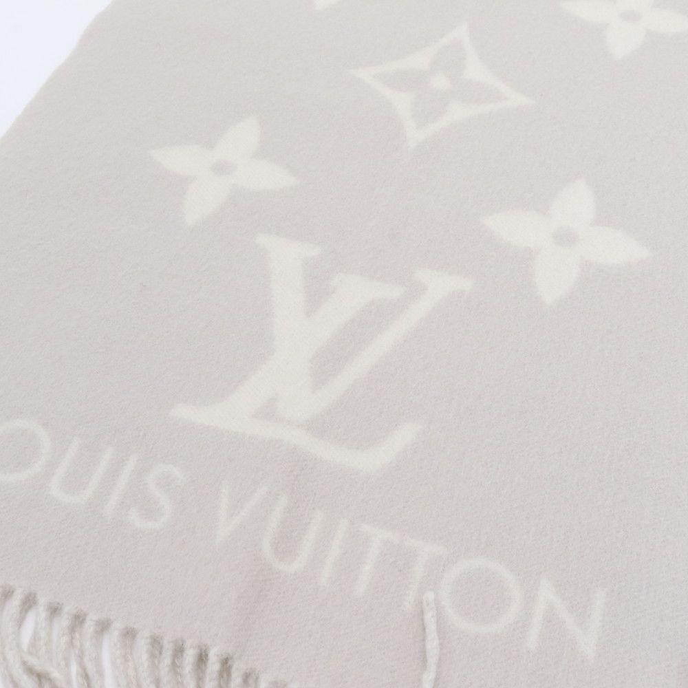 Louis Vuitton Tagged Monogram Scarf Reykjavik Cashmere 100% Shawl Large Gray — view 3