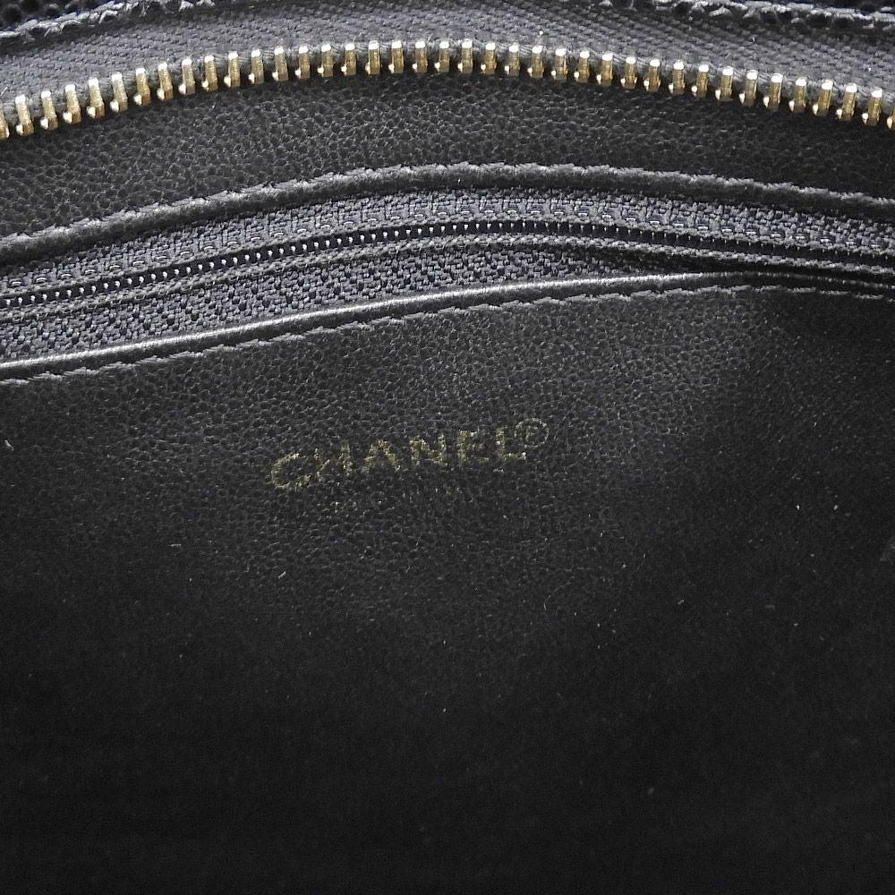 Chanel Reissue Tote Shoulder — view 8