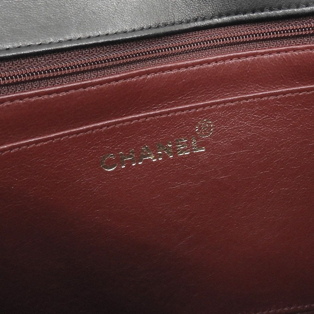 Chanel Diana 25 Shoulder — view 7