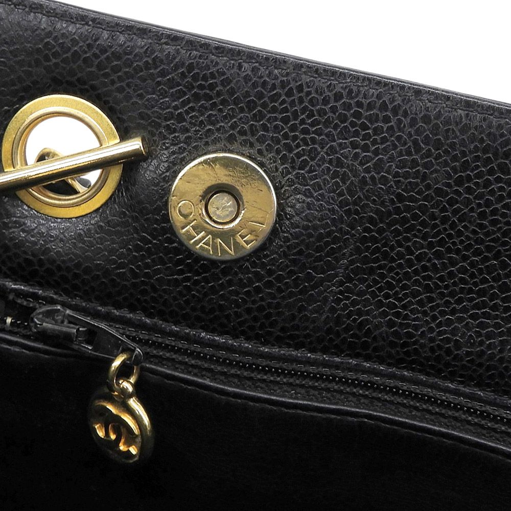 Chanel Chain Tote Shoulder — view 6