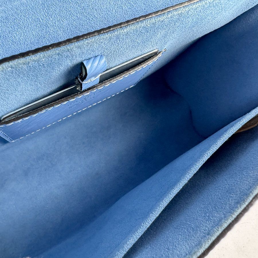 Louis Vuitton Shoulder Bag Twist — view 5