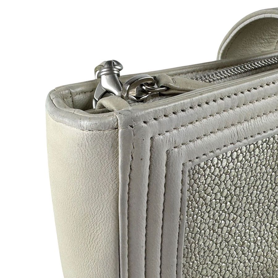 Chanel Shoulder Bag Ivory — view 6