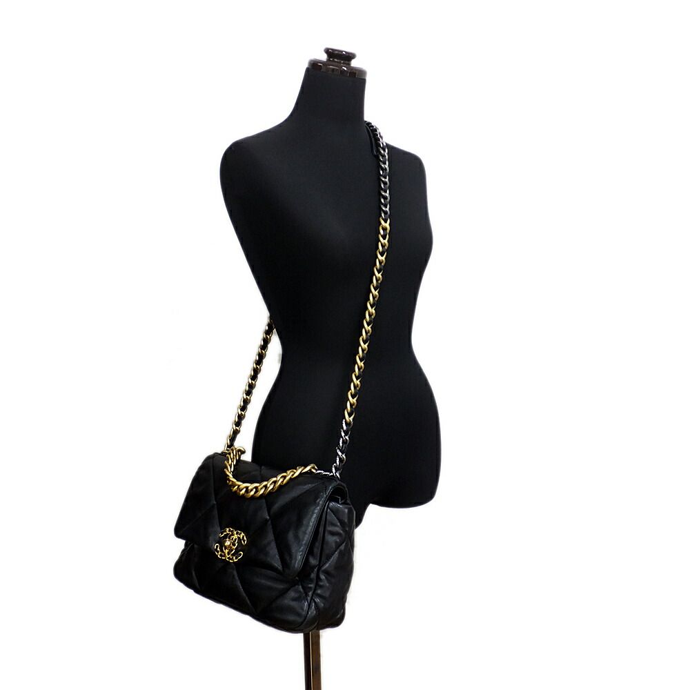 Chanel Ten 19 Quilted Black Gold Shiny Lambskin Shoulder Bag Chain — view 8