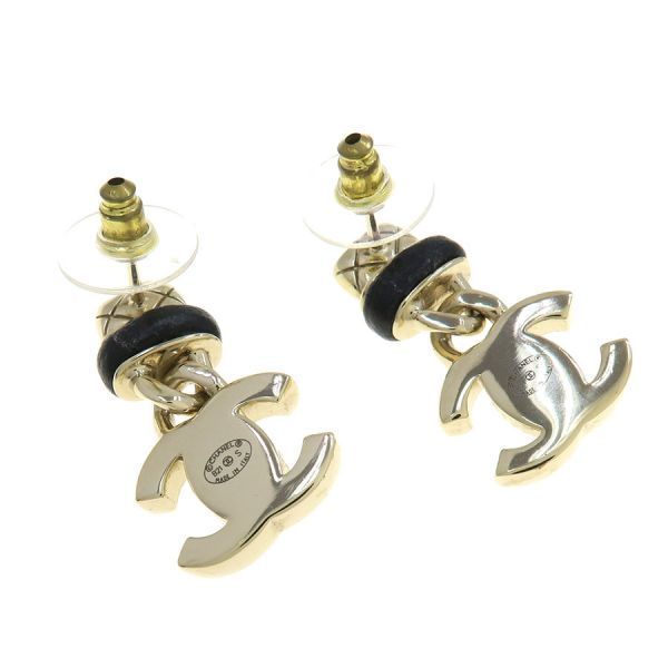 Chanel Earrings Black — view 4