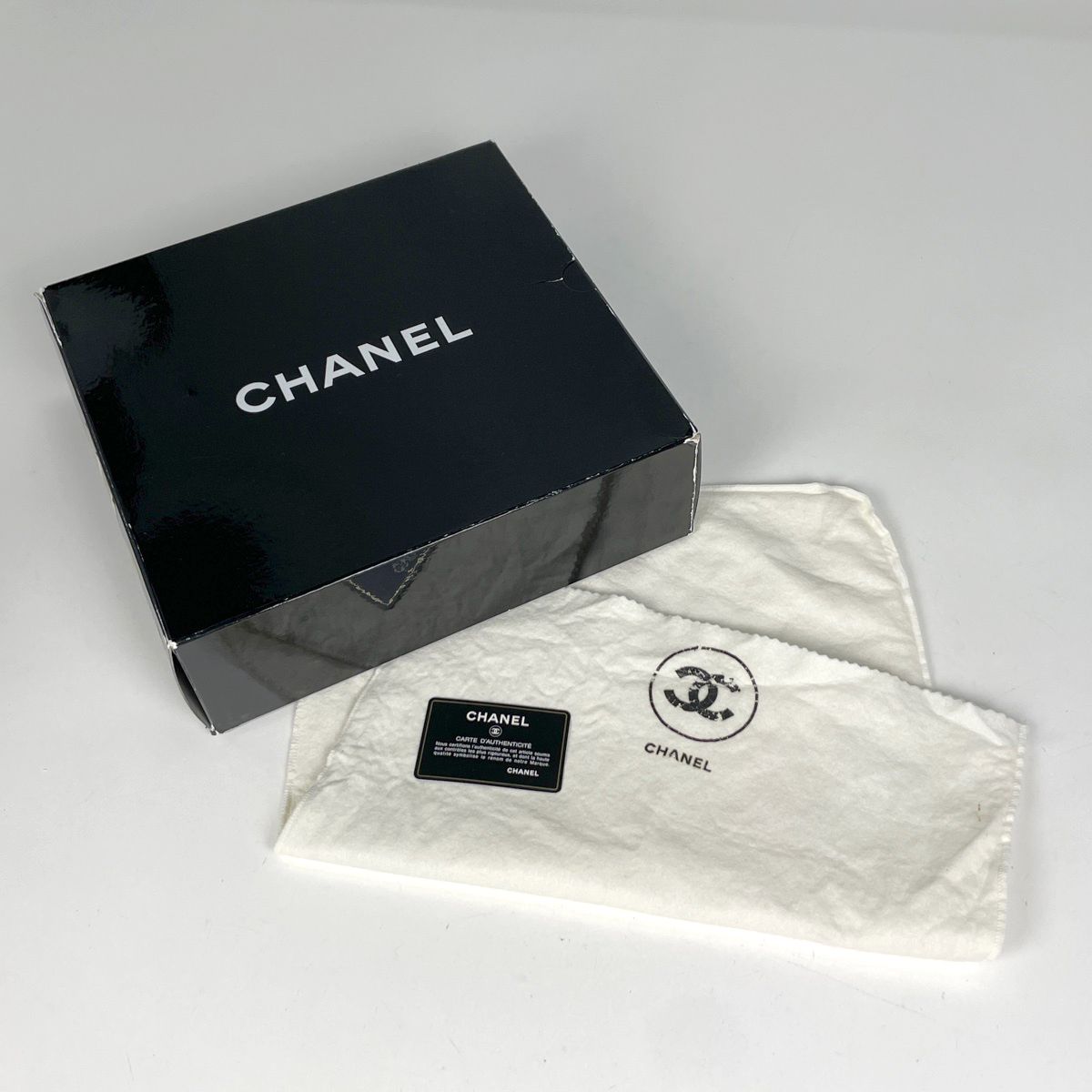 Chanel CC Logo Chain Shoulder Bag 2-Way Leather Black — view 9