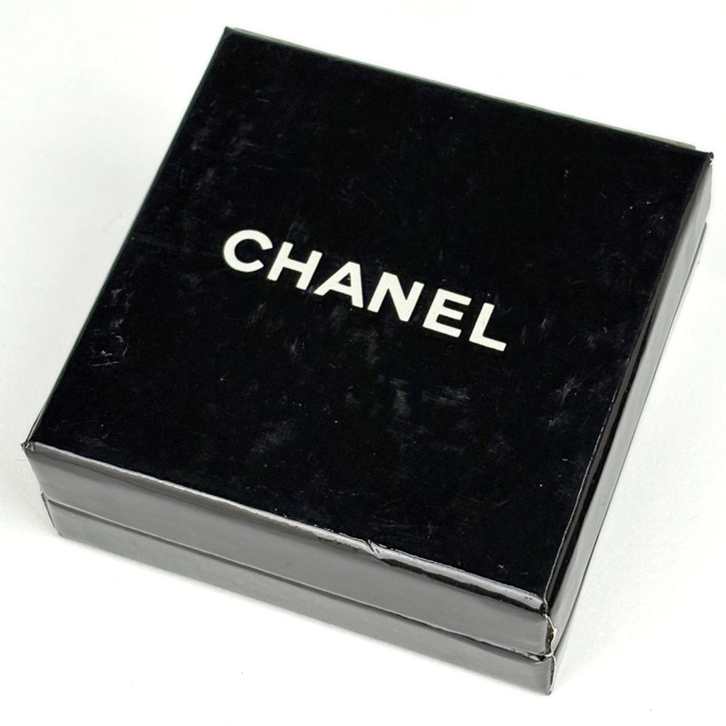 Chanel CC Logo Earrings Gold Plated — view 6