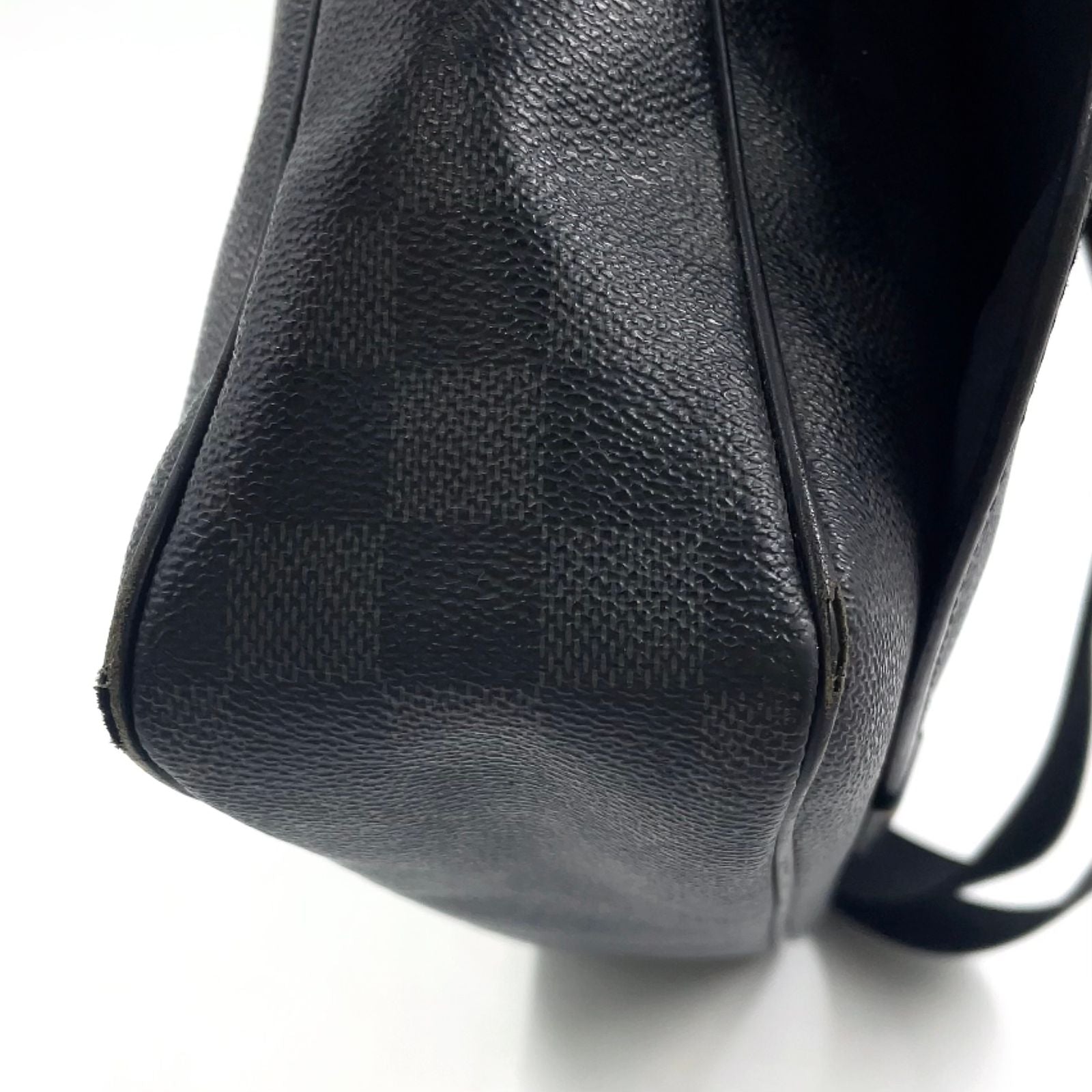 Louis Vuitton Daniel Damier Graphite Leather Black Shoulder Bag Silver — view 5