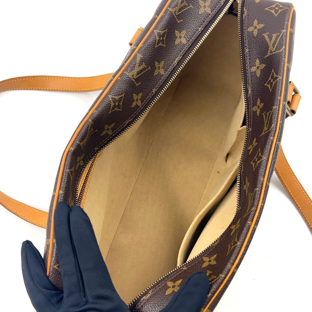 Louis Vuitton Cite GM Monogram Leather Brown Light Shoulder Bag Gold — view 3