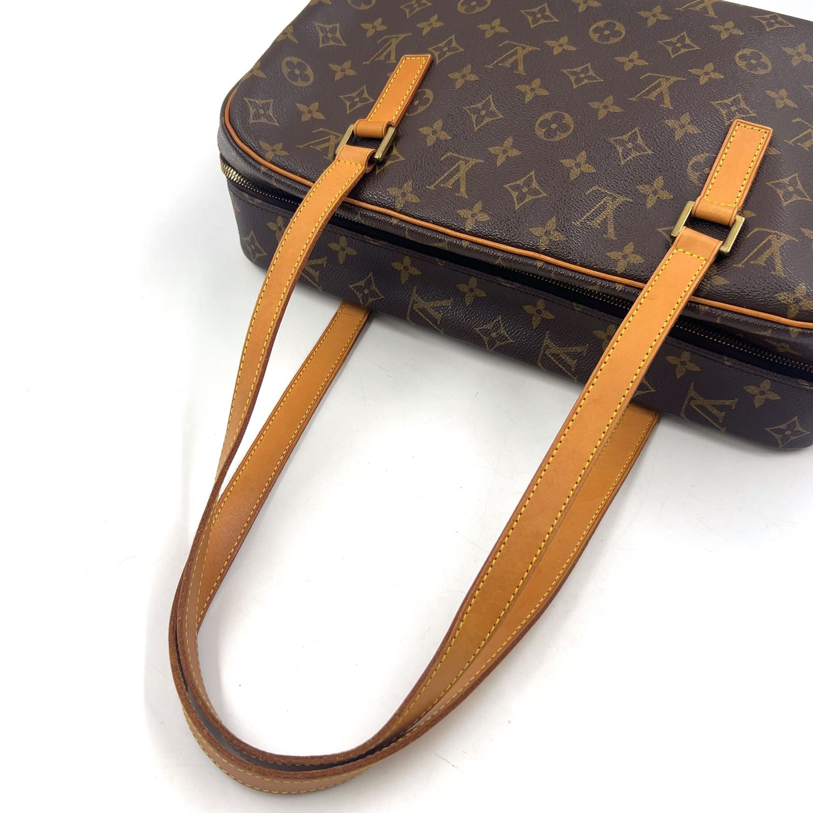 Louis Vuitton Cite GM Monogram Leather Brown Light Shoulder Bag Gold — view 8