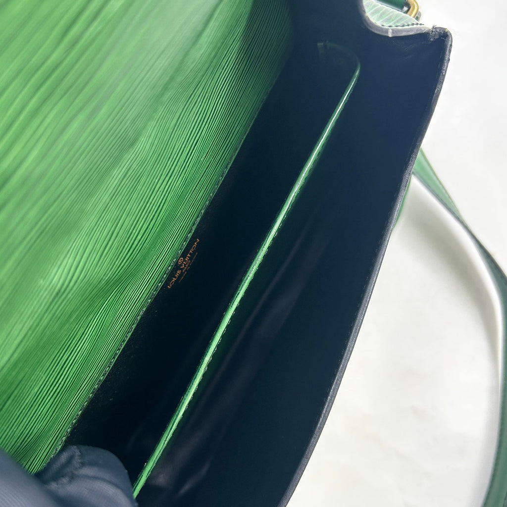 Louis Vuitton Cult Ciel Epi Borneo Green Leather Shoulder Bag Gold — view 3