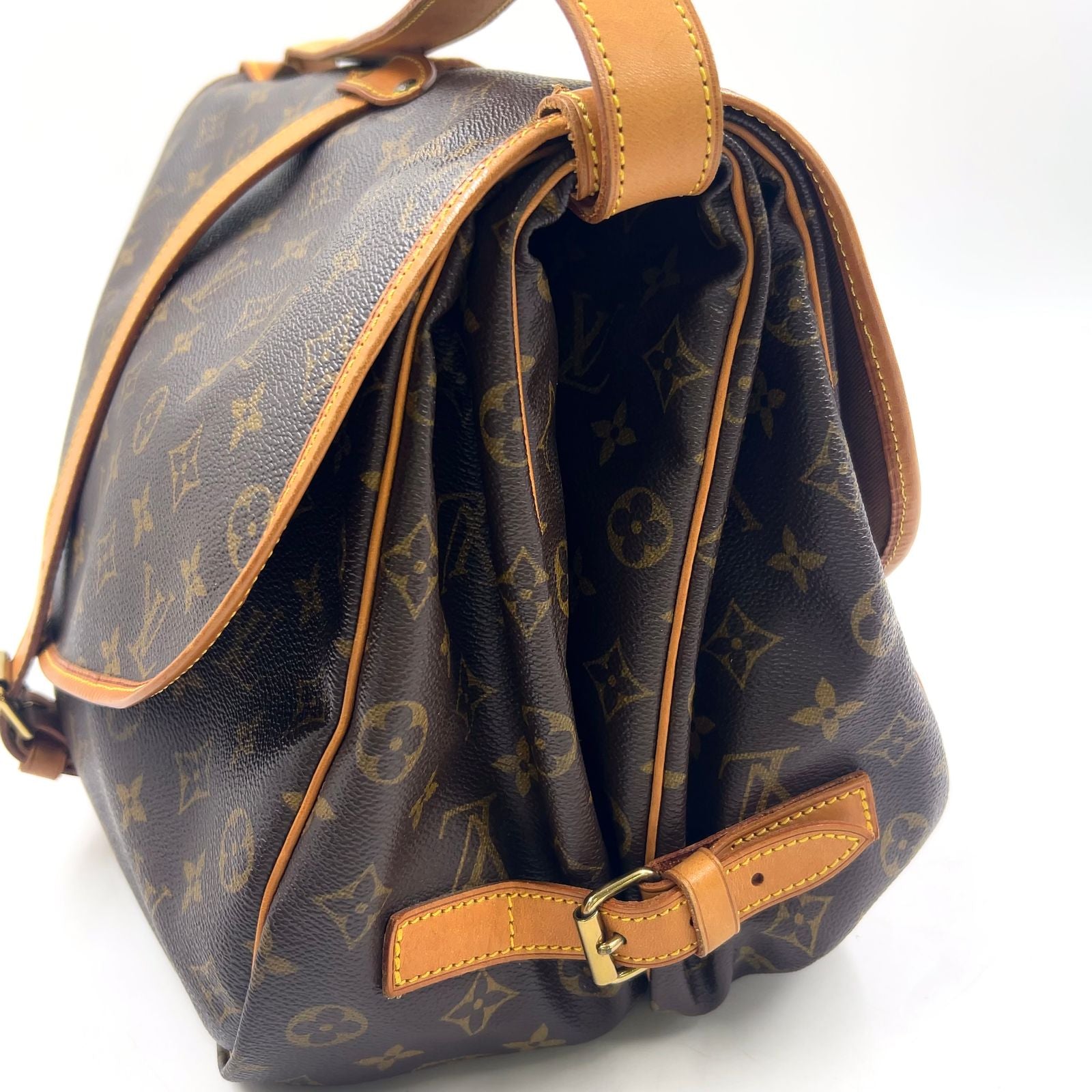 Louis Vuitton Saumur 35 Monogram Leather Brown Light Shoulder Bag Gold — view 7