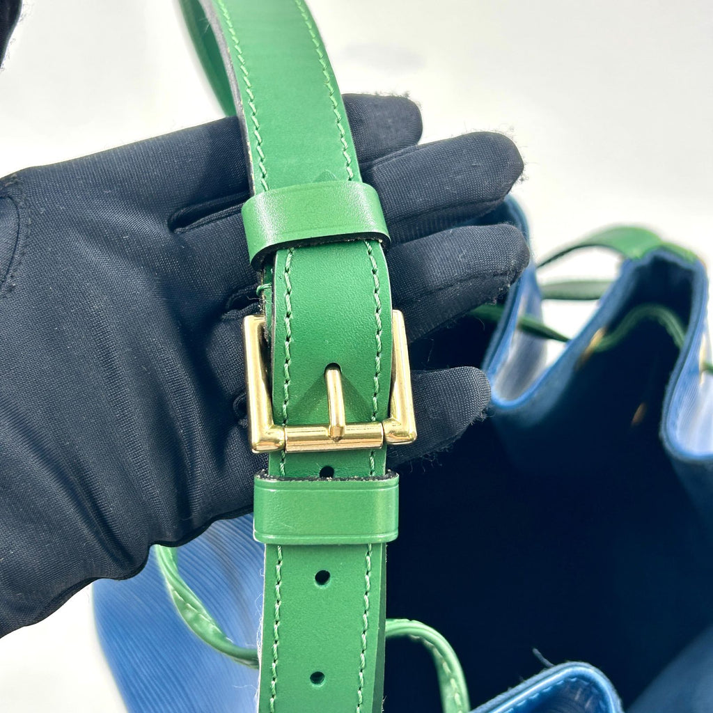 Louis Vuitton Noe Epi Toledo Blue Borneo Green Leather Shoulder Bag Gold — view 9