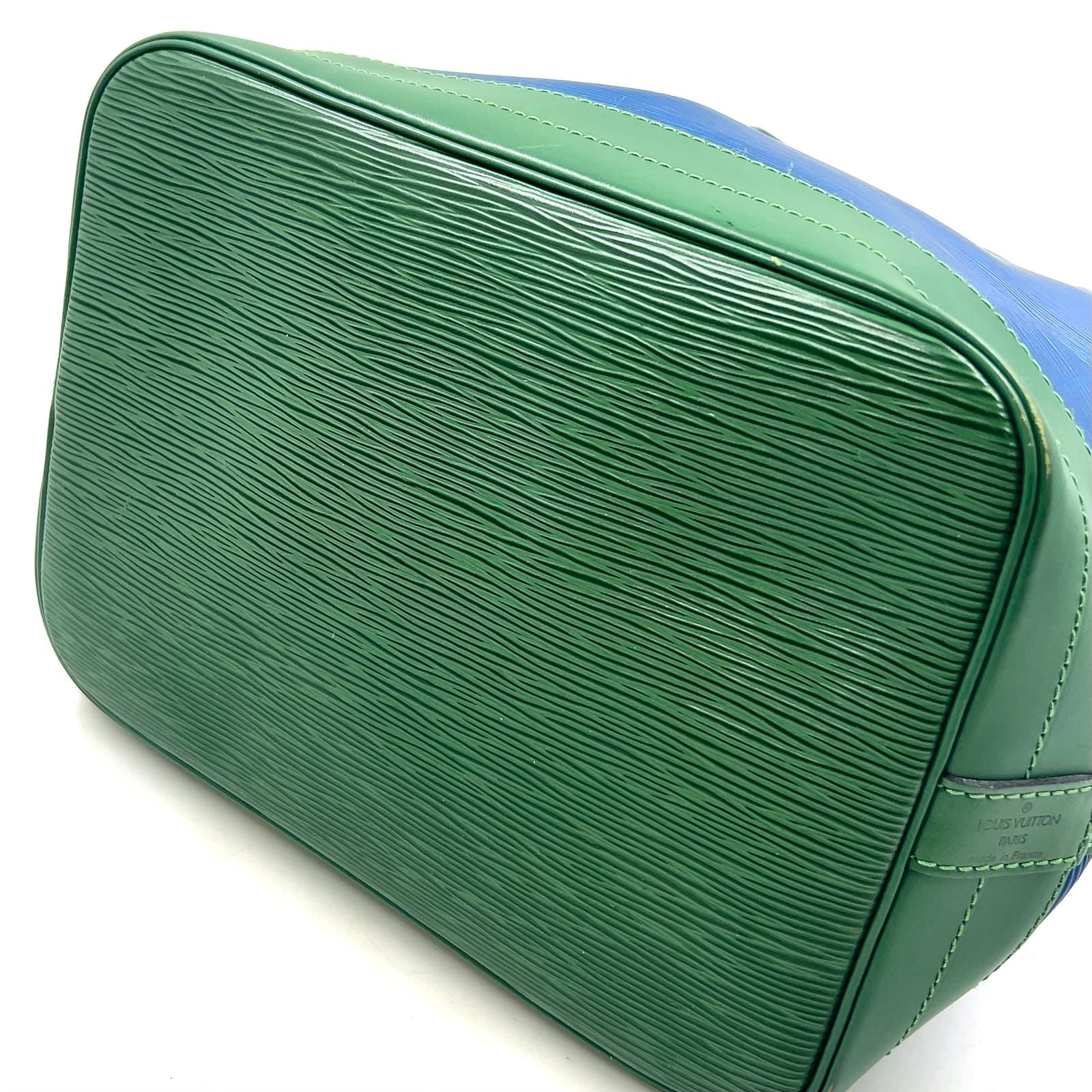 Louis Vuitton Noe Epi Toledo Blue Borneo Green Leather Shoulder Bag Gold — view 5