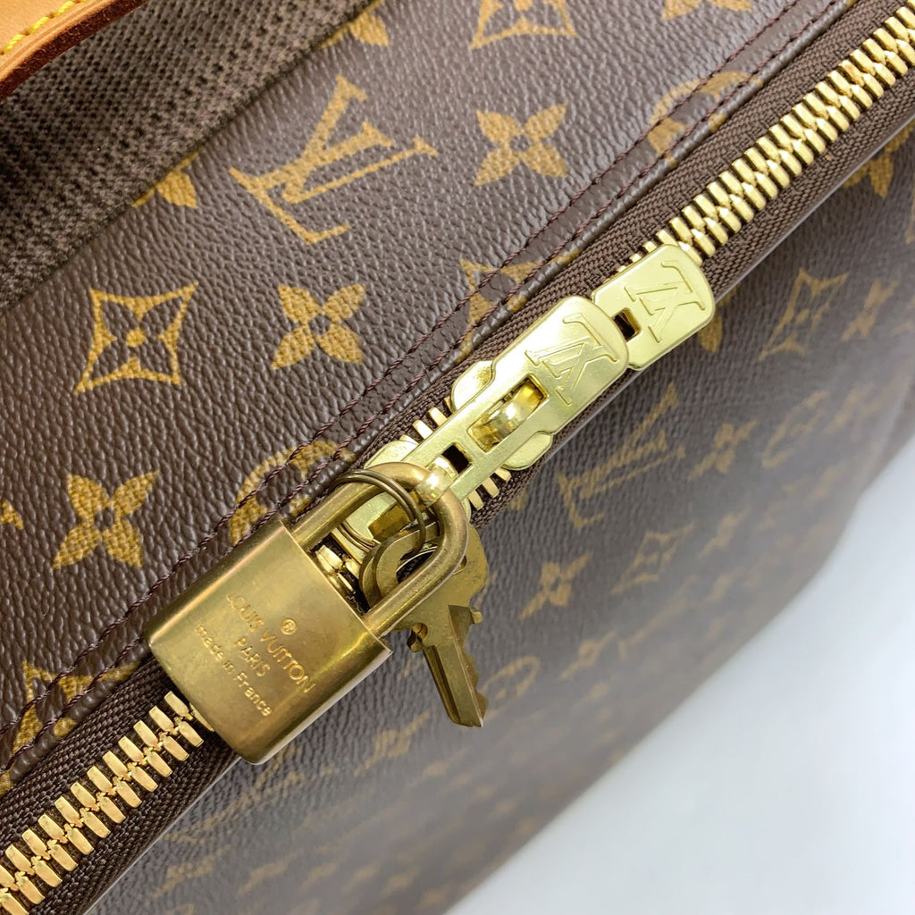Louis Vuitton Pegase 55 Monogram Carry Leather Brown Light Travel Bag Gold — view 9