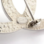 Chanel Brooch CC Logo Silver White — view 3
