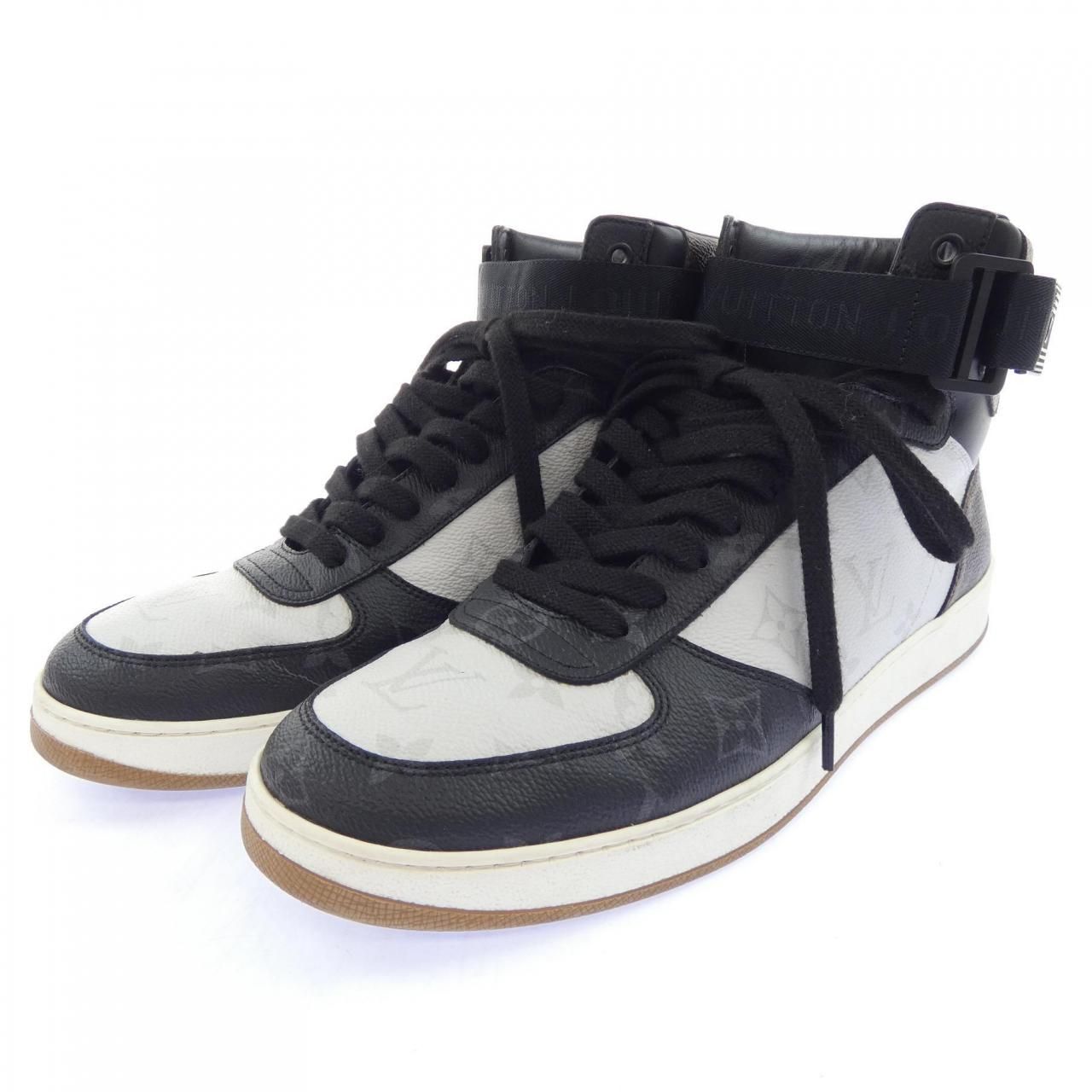 Louis Vuitton Rivoli Line Sneakers — view 3