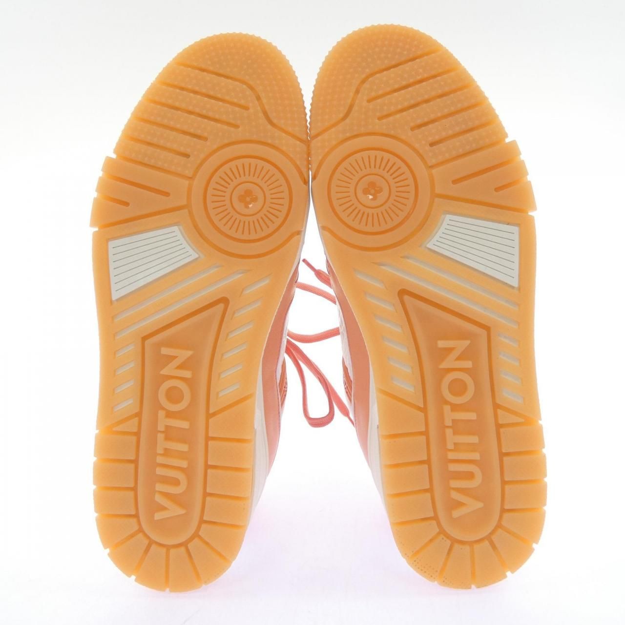 Louis Vuitton Sneakers White — view 4