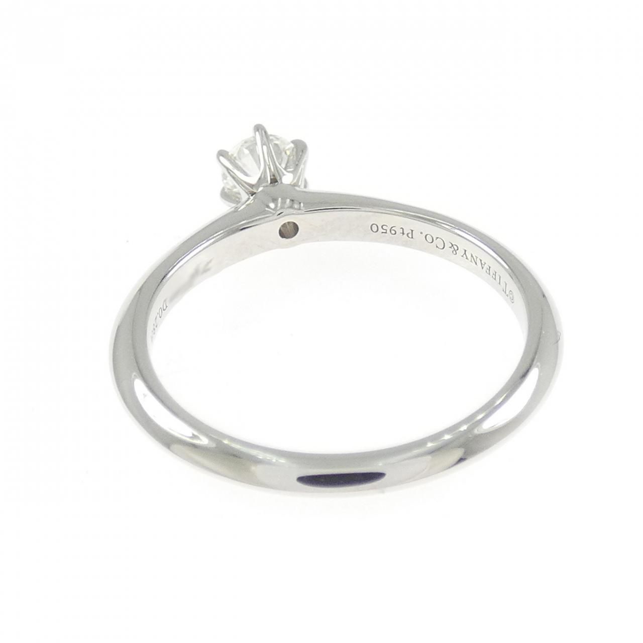 Tiffany & Co Classic Solitaire Ring — view 3