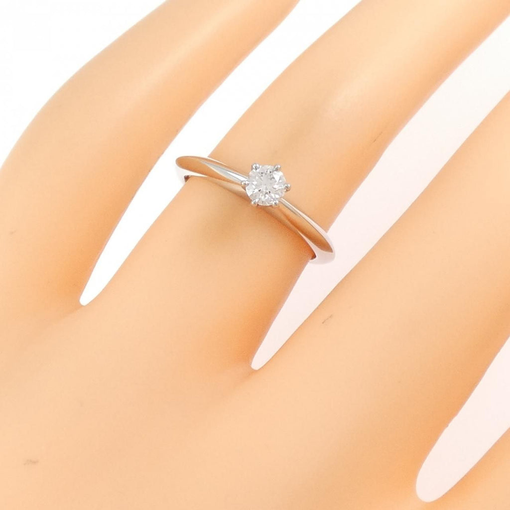 Tiffany & Co Classic Solitaire Ring — view 5